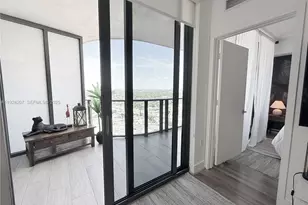 121 NE 34th St, Miami, FL 33137 - Photo 49