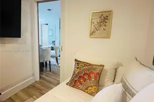 121 NE 34th St, Miami, FL 33137 - Photo 21