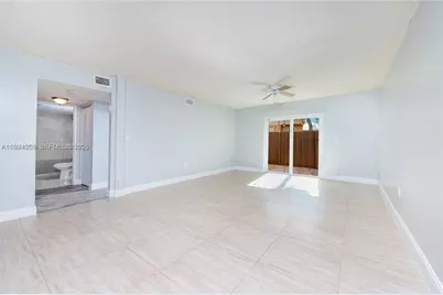 14915 SW 80th St #112, Miami, FL 33193 - Photo 9