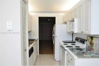 13000 SW 15th Ct #411U, Pembroke Pines, FL 33027 - Photo 1