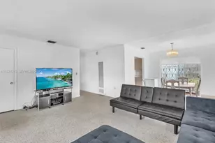 19820 NW 39th Ave, Miami Gardens, FL 33055 - Photo 11