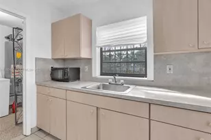 19820 NW 39th Ave, Miami Gardens, FL 33055 - Photo 15