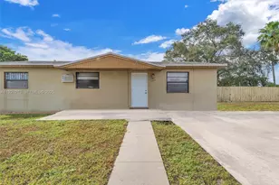 19820 NW 39th Ave, Miami Gardens, FL 33055 - Photo 3