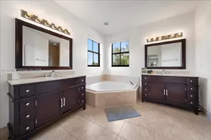 984 NW 104 Ave, Miami, FL 33172 - Photo 27