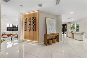 984 NW 104 Ave, Miami, FL 33172 - Photo 5