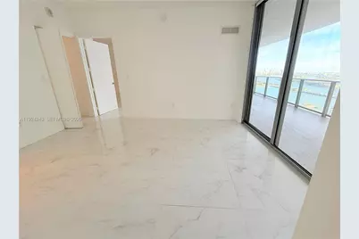 488 NE 18th St #2310, Miami, FL 33132 - Photo 25