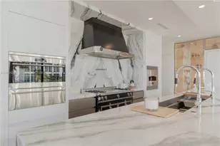 17975 Collins Ave, Sunny Isles Beach, FL 33160 - Photo 15