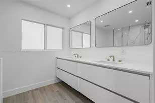 201 SE 12th St, Pompano Beach, FL 33060 - Photo 31