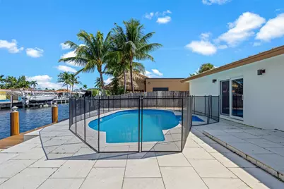 201 SE 12th St, Pompano Beach, FL 33060 - Photo 39
