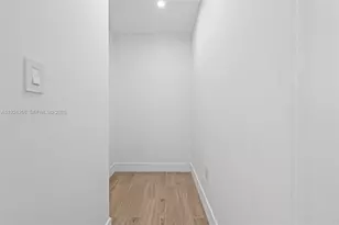 201 SE 12th St, Pompano Beach, FL 33060 - Photo 25