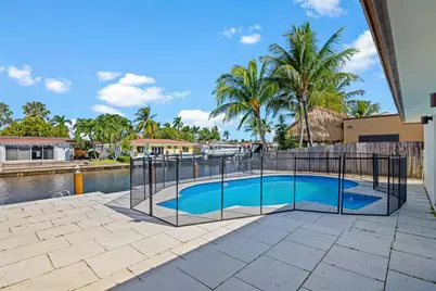201 SE 12th St, Pompano Beach, FL 33060 - Photo 35