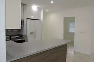 551 E 39th St, Hialeah, FL 33013 - Photo 9