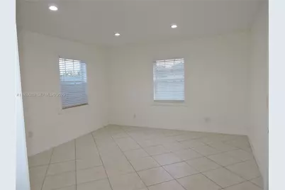 551 E 39th St #1, Hialeah, FL 33013 - Photo 17