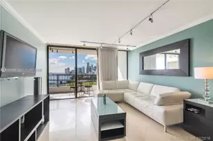 555 NE 15th St, Miami, FL 33132 - Photo 5