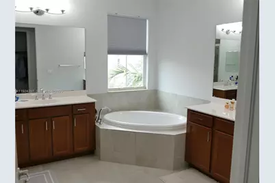 5215 Golden Eagle Ter, Davie, FL 33314 - Photo 13