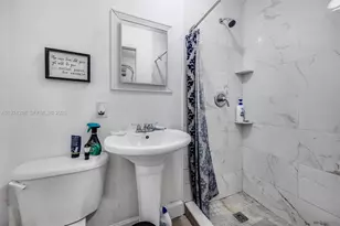 9980 SW 37th Terrace, Miami, FL 33165 - Photo 19
