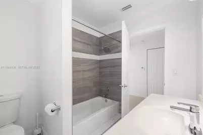 1627 Moffett St, Hollywood, FL 33020 - Photo 15
