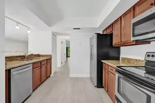 9 S Lakeshore Dr, Hypoluxo, FL 33462 - Photo 25