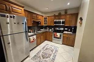 4200 Hillcrest Dr, Hollywood, FL 33021 - Photo 9