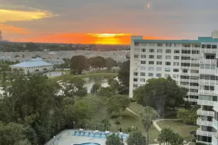 4200 Hillcrest Dr, Hollywood, FL 33021 - Photo 1