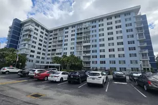 4200 Hillcrest Dr, Hollywood, FL 33021 - Photo 25