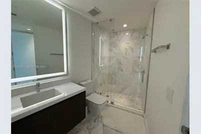 851 NE 1st Ave #4811, Miami, FL 33132 - Photo 15