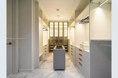 851 NE 1st Ave #4811, Miami, FL 33132 - Photo 7