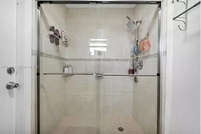 31 NW 133rd Pl, Miami, FL 33182 - Photo 17