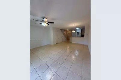 6533 Catalina Ln #6533, Tamarac, FL 33321 - Photo 3
