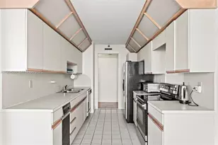 19500 Turnberry Way, Aventura, FL 33180 - Photo 9