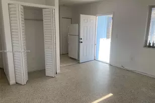 130 NW 16th Ave, Miami, FL 33125 - Photo 5