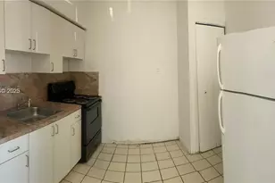 130 NW 16th Ave, Miami, FL 33125 - Photo 3