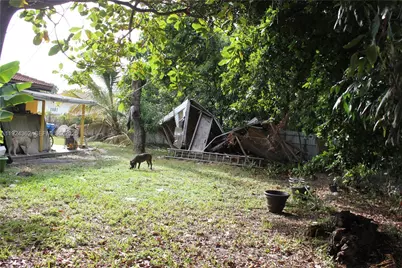 3135 NW 82nd St, Miami, FL 33147 - Photo 5