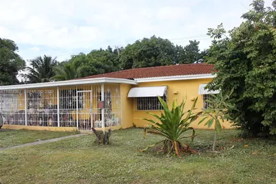 3135 NW 82nd St, Miami, FL 33147 - Photo 3