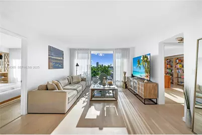 1800 Sunset Harbour Dr #803, Miami Beach, FL 33139 - Photo 1