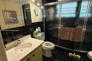 4800 Hillcrest Ln, Hollywood, FL 33021 - Photo 25