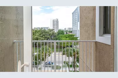 102 SW 6th Ave #401, Miami, FL 33130 - Photo 3