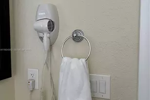 2640 NW 14th Ct, Fort Lauderdale, FL 33311 - Photo 13