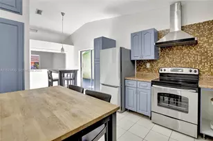 9862 SW 145th Pl, Miami, FL 33186 - Photo 9