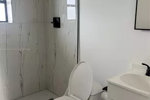 354 E 50th St, Hialeah, FL 33013 - Photo 21