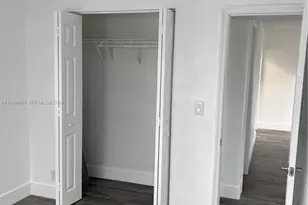 354 E 50th St, Hialeah, FL 33013 - Photo 9