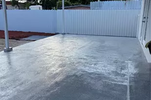 354 E 50th St, Hialeah, FL 33013 - Photo 7