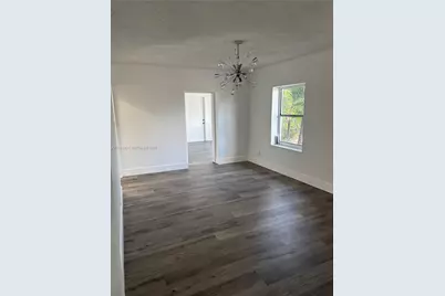 354 E 50th St, Hialeah, FL 33013 - Photo 17