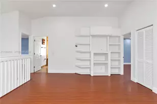 1262 Grant Ct, Hollywood, FL 33019 - Photo 13