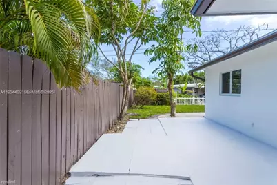 1421 NE 30th Ct #1412, Oakland Park, FL 33334 - Photo 11