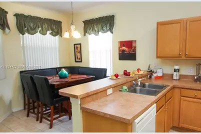 640 Tupelo Cir. #640, Davenport, FL 33897 - Photo 11
