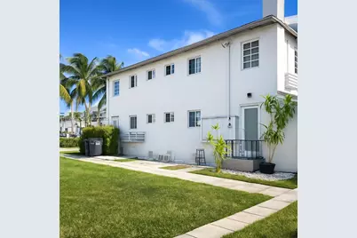 7124 Bay Dr, Miami Beach, FL 33141 - Photo 3