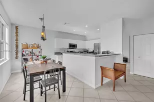 1058 Tupelo Way, Weston, FL 33327 - Photo 11