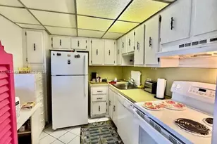 20335 W Country Club Dr, Aventura, FL 33180 - Photo 29