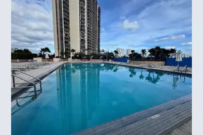 20335 W Country Club Dr #2101, Aventura, FL 33180 - Photo 11